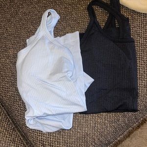 Lululemon built in bra tank tops